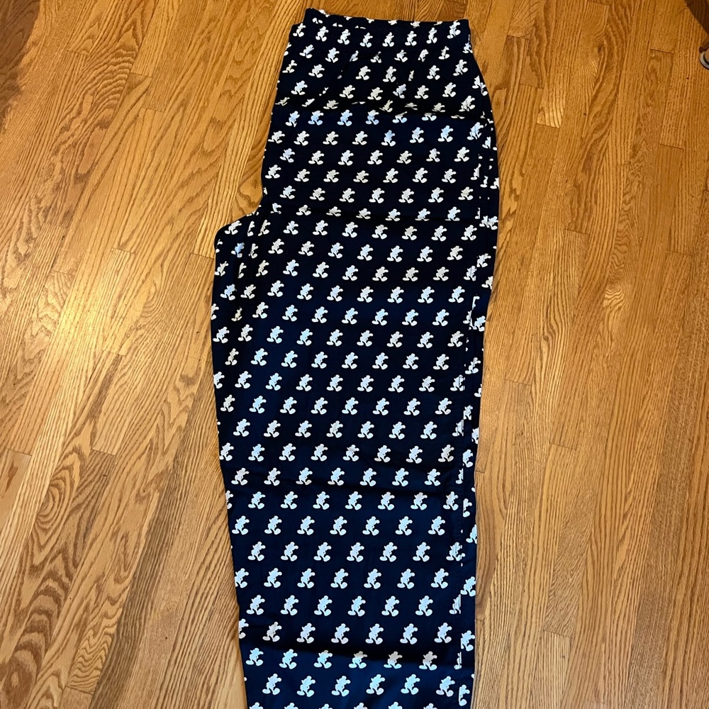 Men’s Mickey Mouse pajama pants